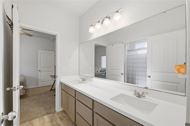 1927 Estes Flats Dr, Aransas Pass, TX 78336