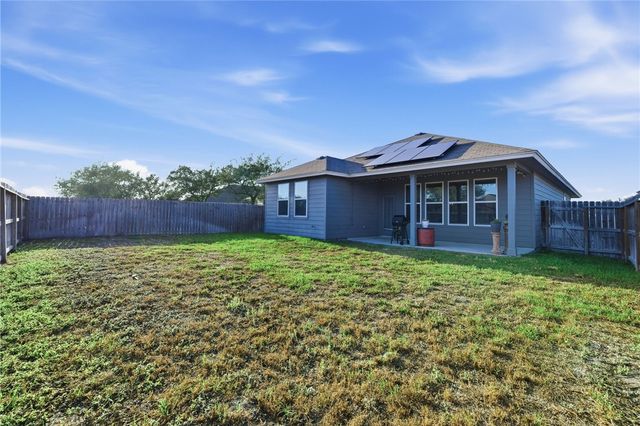 1927 Estes Flats Dr, Aransas Pass, TX 78336