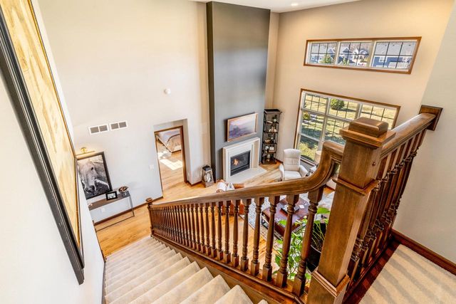 W79N417 Ridgeway LANE, Cedarburg, WI 53012