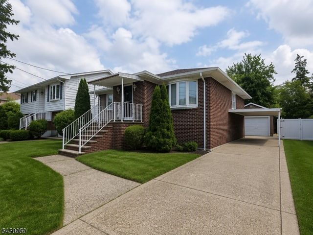 16 Jackson Avenue, Hackensack City, NJ 07606