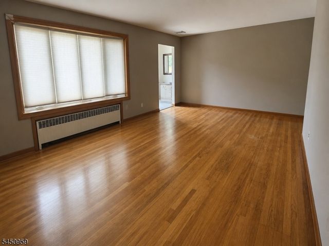 16 Jackson Avenue, Hackensack City, NJ 07606