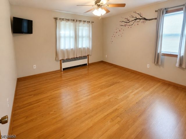 16 Jackson Avenue, Hackensack City, NJ 07606