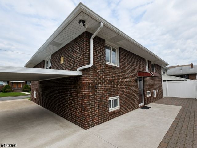 16 Jackson Avenue, Hackensack City, NJ 07606