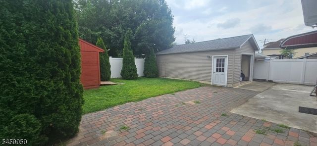 16 Jackson Avenue, Hackensack City, NJ 07606