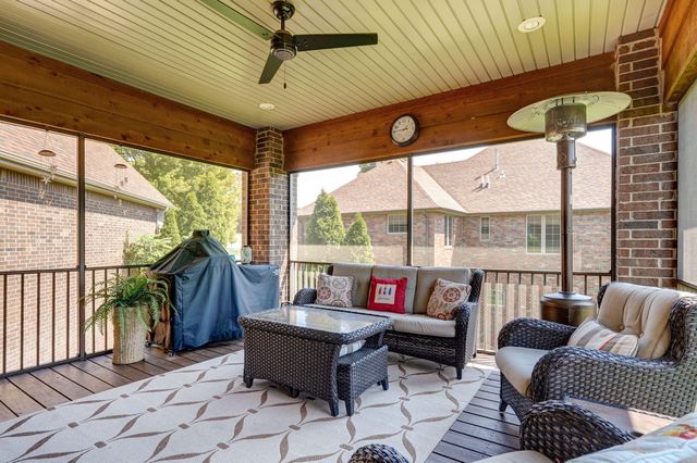 5909 S Brightwater Trail, Springfield, MO 65810