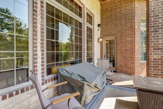 5909 S Brightwater Trail, Springfield, MO 65810