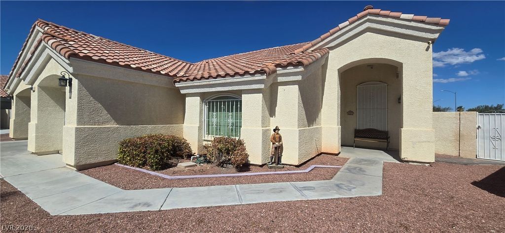 8000 Edward Baher Avenue, Las Vegas, NV 89149 — photo 5