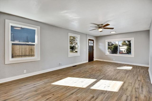 367 College Street, Hollister, CA 95023