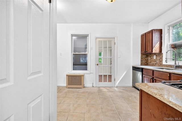 1787 Randall Avenue, Bronx, NY 10473