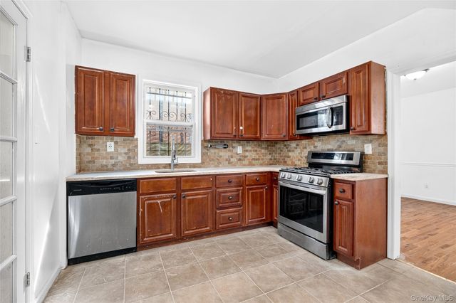 1787 Randall Avenue, Bronx, NY 10473