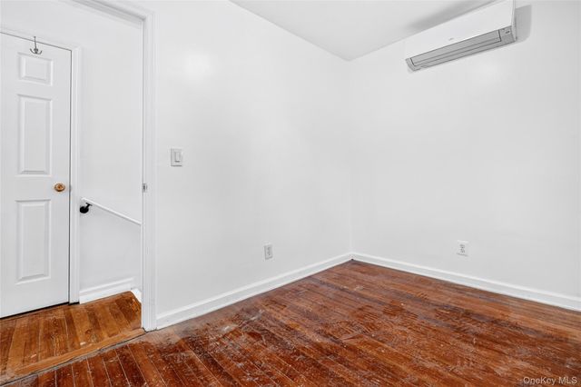 1787 Randall Avenue, Bronx, NY 10473