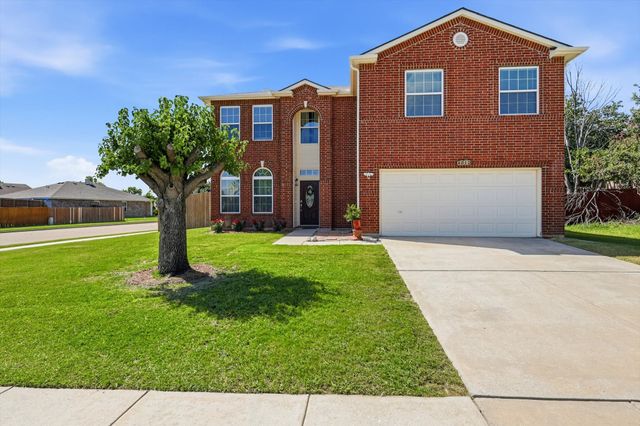 8012 Clear River Lane, Denton, TX 76210