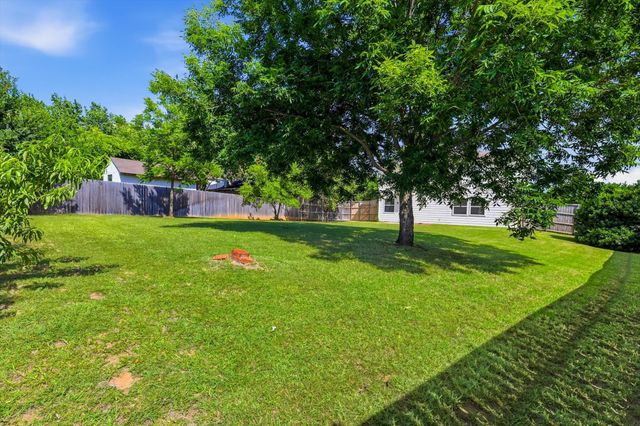 8012 Clear River Lane, Denton, TX 76210