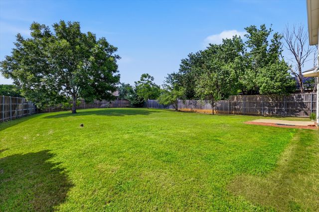 8012 Clear River Lane, Denton, TX 76210