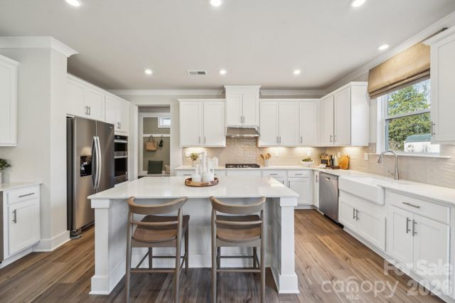 10033 Cannon Vista Lane, Kannapolis, NC 28027