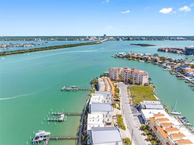 200 BRIGHTWATER DRIVE 10, Clearwater Beach, FL 33767