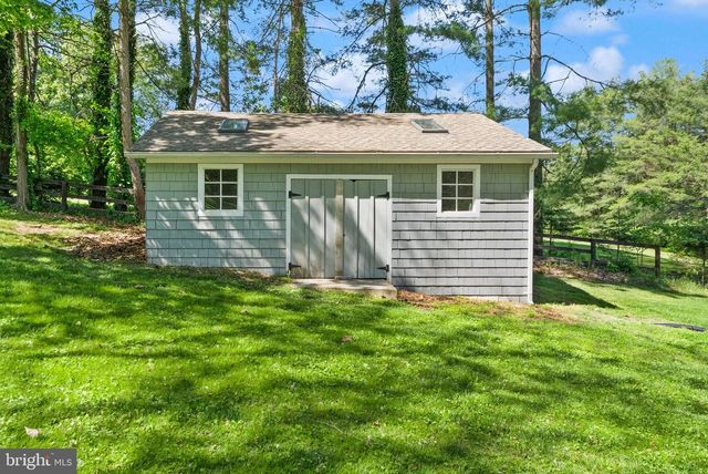 23357 WILDWOOD LN, Middleburg, VA 20117
