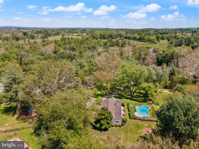 23357 WILDWOOD LN, Middleburg, VA 20117