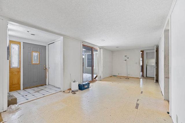 110136 Stanford Circle, Chaska, MN 55318