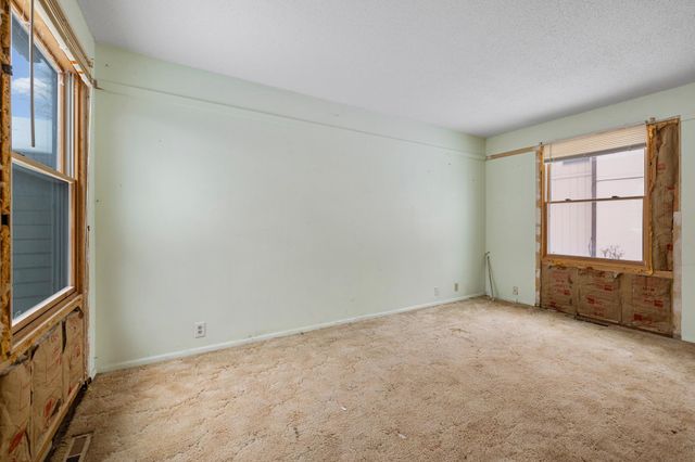 110136 Stanford Circle, Chaska, MN 55318