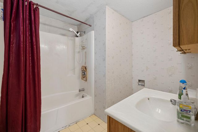 110136 Stanford Circle, Chaska, MN 55318