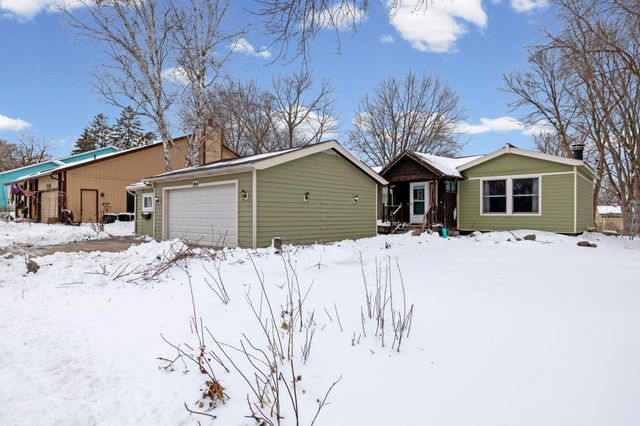 110136 Stanford Circle, Chaska, MN 55318