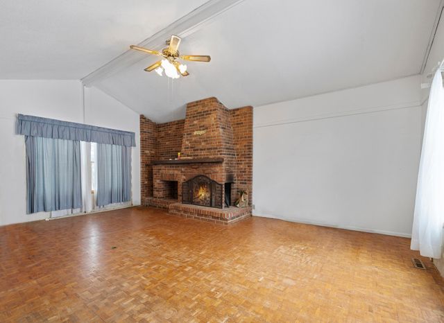 110136 Stanford Circle, Chaska, MN 55318