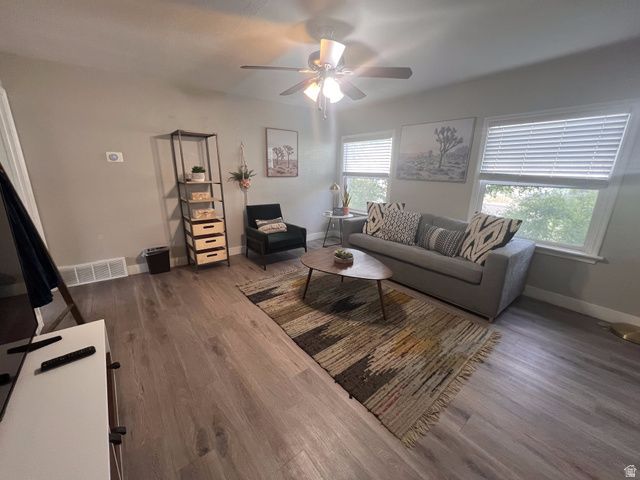 37 W ROBERT AVE, South Salt Lake, UT 84115