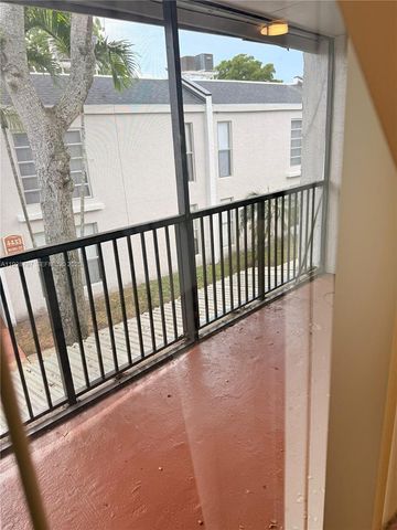 4431 Treehouse Ln G, Tamarac, FL 33319