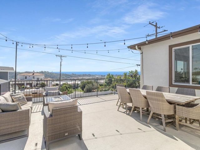 1858 Avocado Rd, Oceanside, CA 92054
