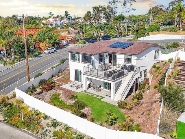 1858 Avocado Rd, Oceanside, CA 92054