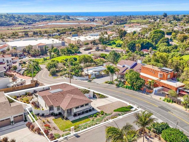 1858 Avocado Rd, Oceanside, CA 92054