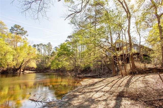 3670 Augusta Springs Drive, Waycross, GA 31503