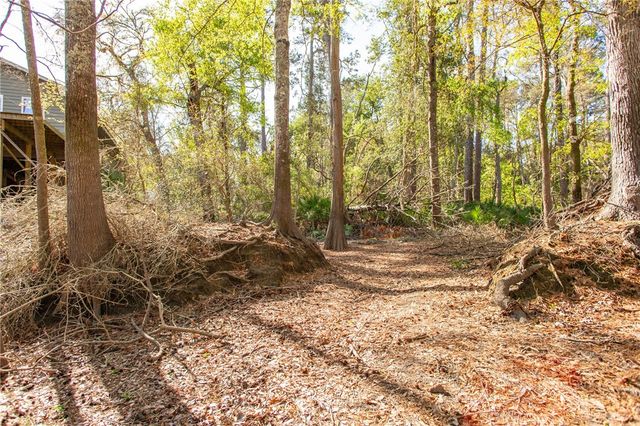 3670 Augusta Springs Drive, Waycross, GA 31503