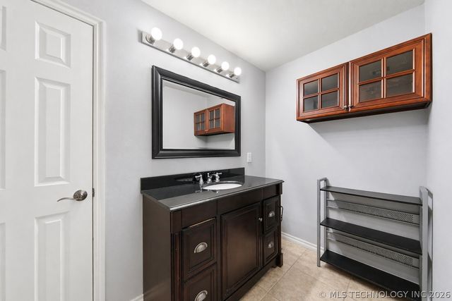 12209 S Ash Avenue, Jenks, OK 74037