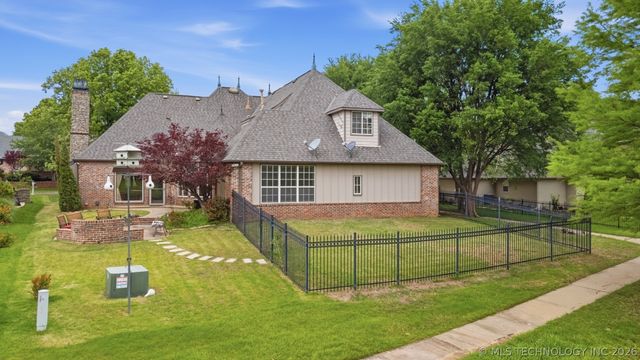 12209 S Ash Avenue, Jenks, OK 74037