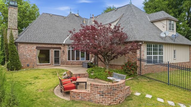 12209 S Ash Avenue, Jenks, OK 74037