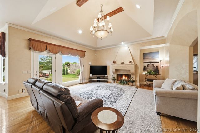 12209 S Ash Avenue, Jenks, OK 74037