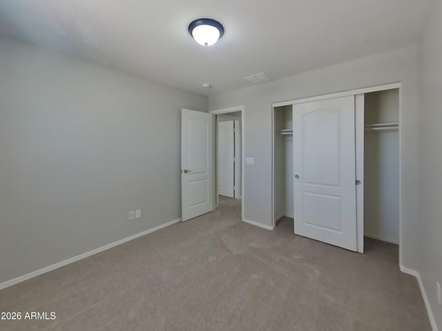 31333 N CAVALIER Drive, San Tan Valley, AZ 85143
