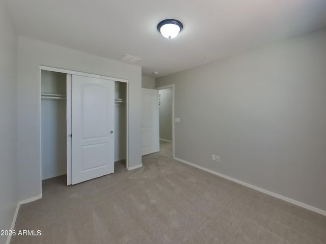 31333 N CAVALIER Drive, San Tan Valley, AZ 85143