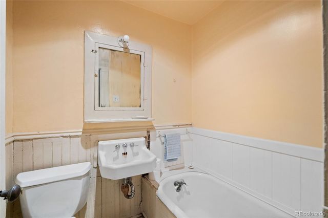 110 W Ellsworth Avenue, Denver, CO 80223
