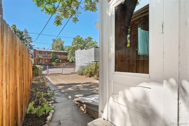 110 W Ellsworth Avenue, Denver, CO 80223