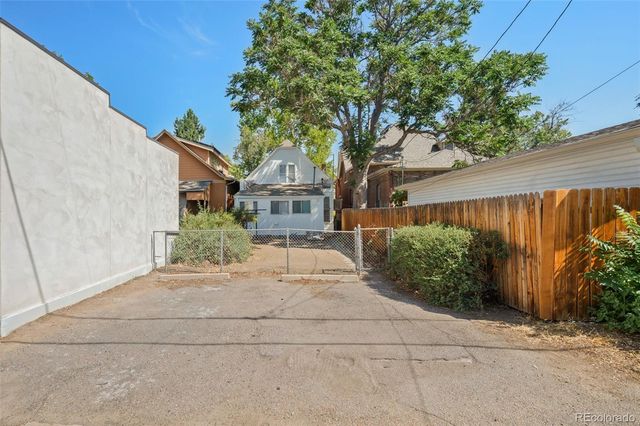 110 W Ellsworth Avenue, Denver, CO 80223