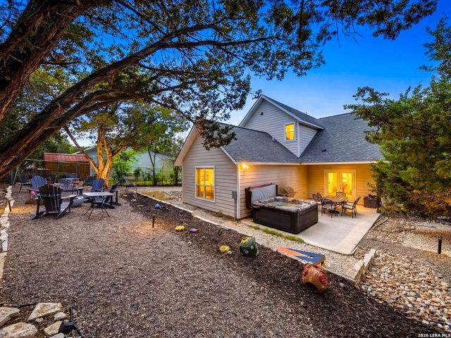 1528 Connie Drive, Canyon Lake, TX 78133