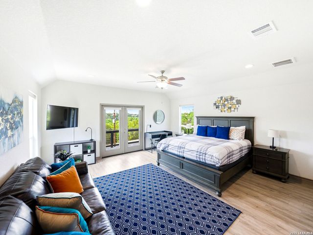 1528 Connie Drive, Canyon Lake, TX 78133
