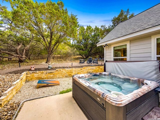 1528 Connie Drive, Canyon Lake, TX 78133