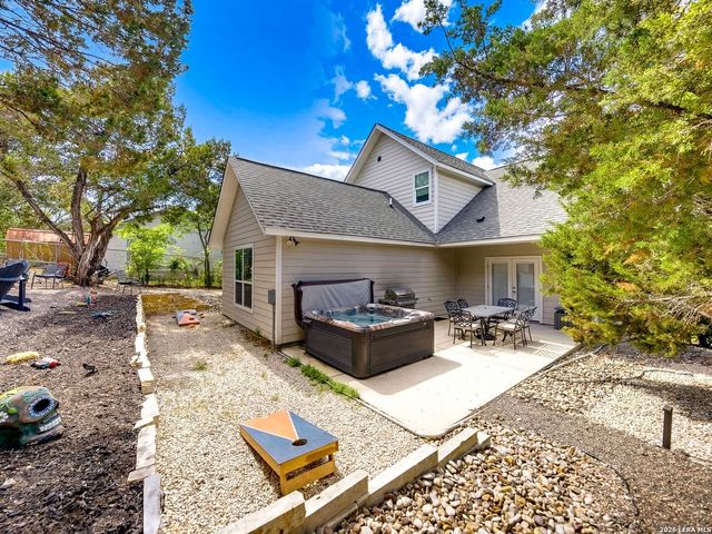 1528 Connie Drive, Canyon Lake, TX 78133