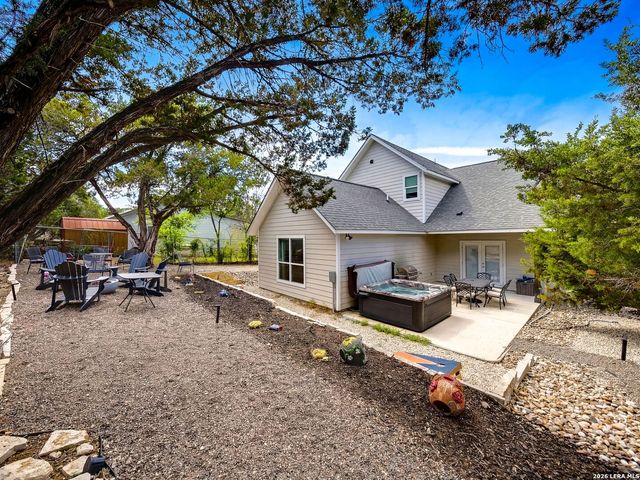 1528 Connie Drive, Canyon Lake, TX 78133