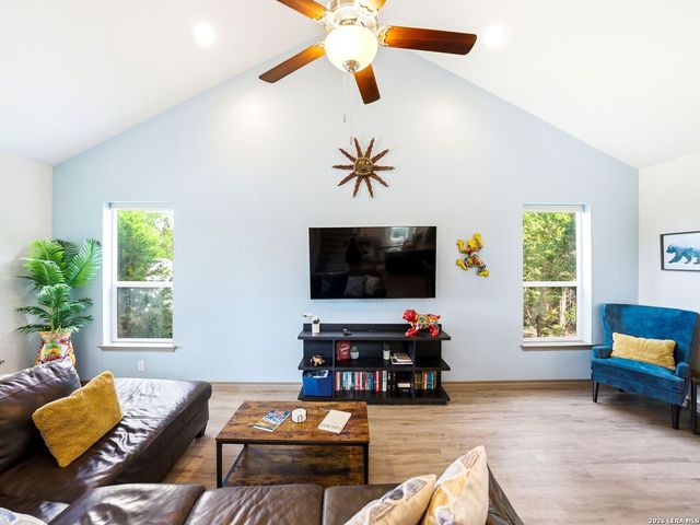 1528 Connie Drive, Canyon Lake, TX 78133