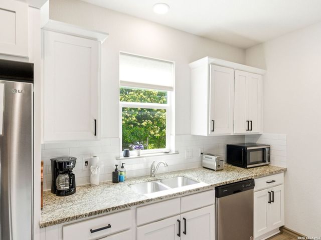 1528 Connie Drive, Canyon Lake, TX 78133
